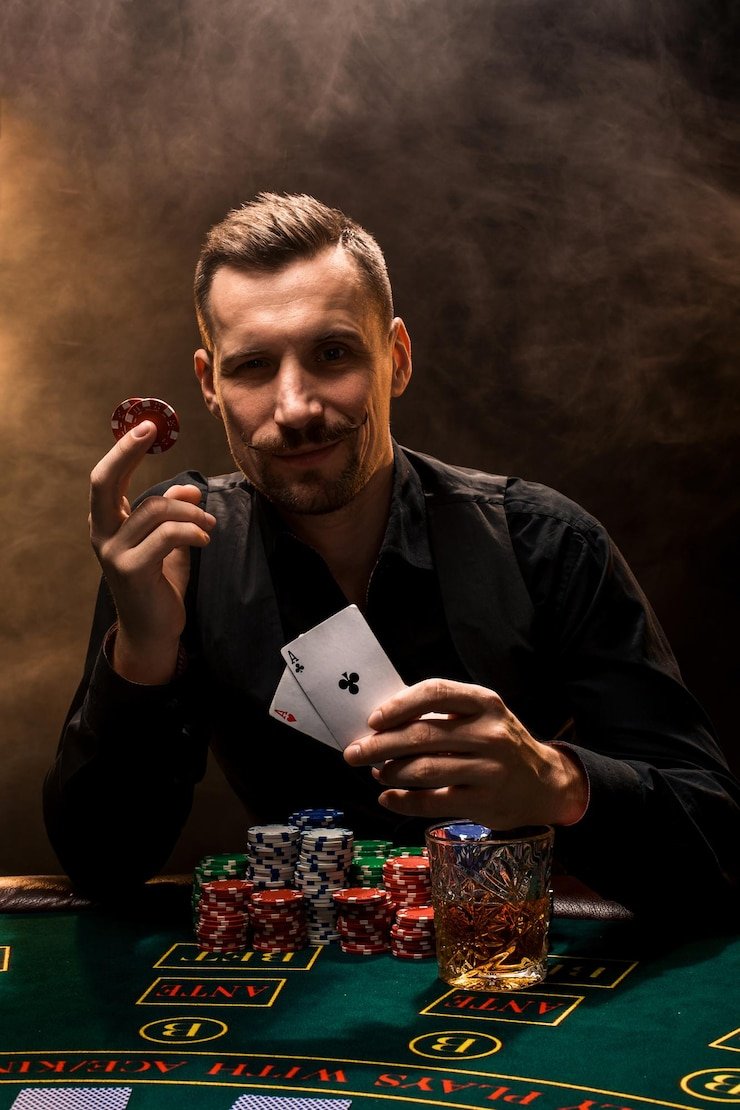 Pengguna aktif melakukan pendaftaran dan taruhan sports betting lewat aplikasi mobile 807garage